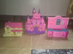 doll castle,house ,and kitchen for sale only 25oo pkr