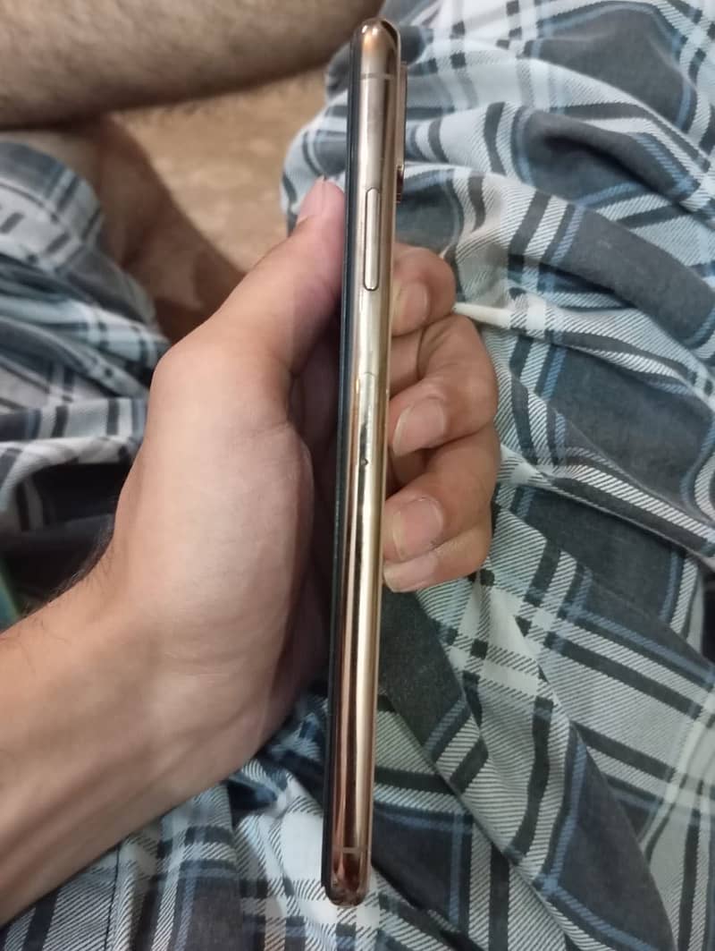 iPhone XS Max Dual PTA Exchange possible with Android latest model 1