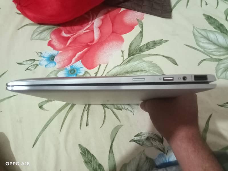 i5 8ger model 1030 just a new 20 Days use only condition 99% new 5
