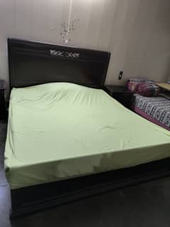 King size bed qith Mattress and bed side tables high quality