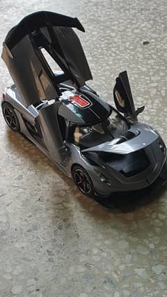 Koenigsegg jesko 1:22 model car