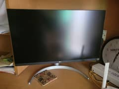 LG 4k UHD boderless monitor with vesa display (27up850n-w)