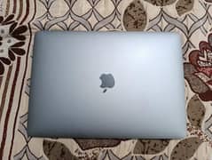 Apple Macbook pro 2017 8/256gb 13"