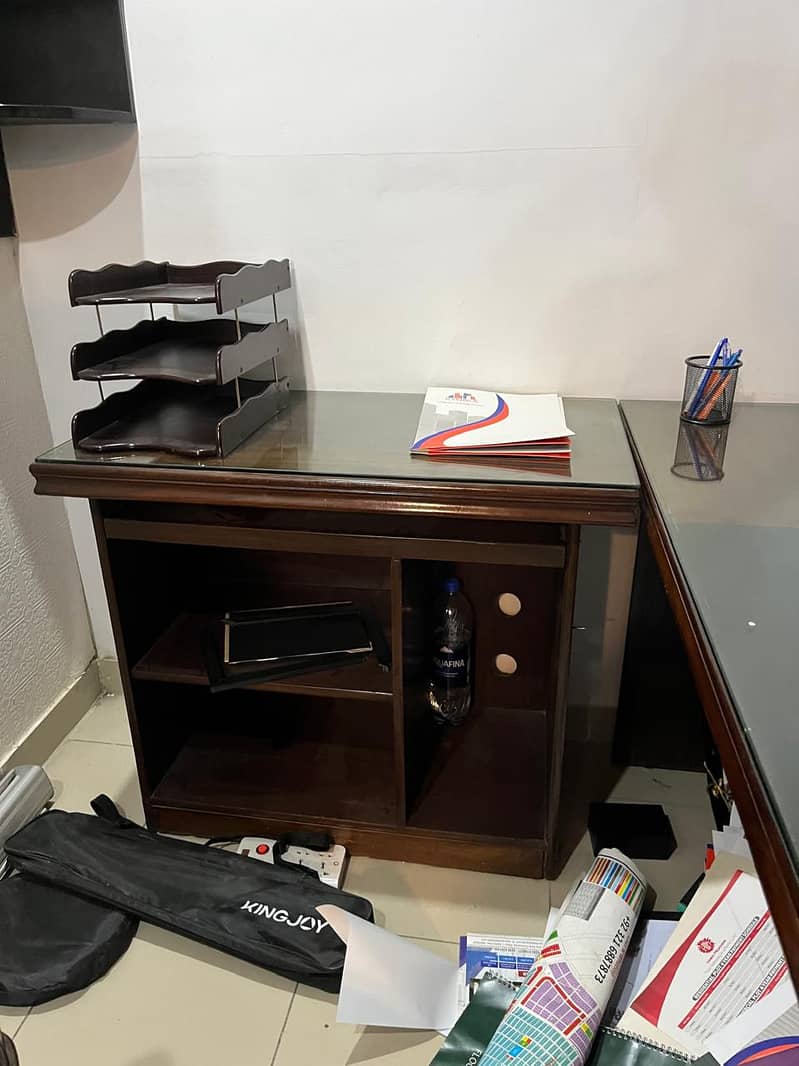 Executive Table with side computer table & top glass 2