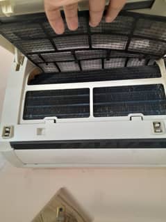 Haier 1ton excellent condition