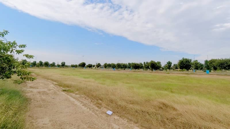 Great Investment Open Form 10 Marla Plot For Sale In G6 Block Bahria Orchard Phase 4 Lahore 18