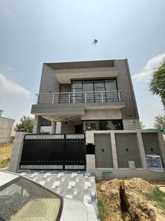 5 Marla Brand New Designer House For Sale