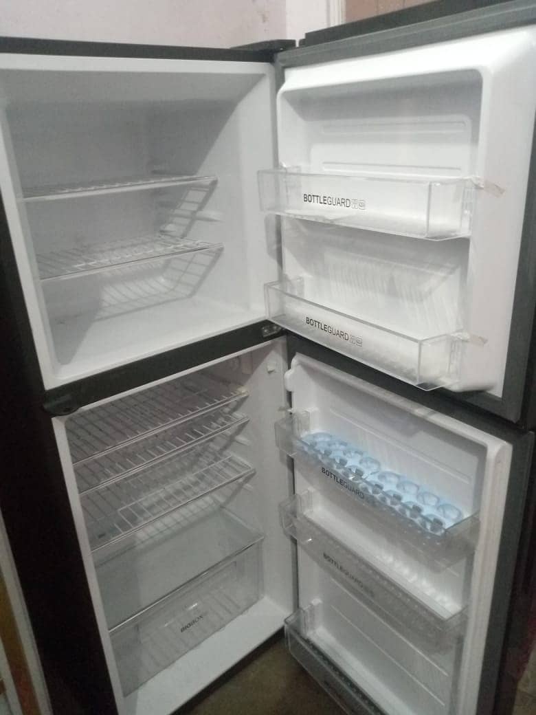 fridge in good condition like new 2023 model but used only 2 month 3
