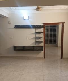 G-11/4 D-Type Fully Renovated 3rd Floor Flat For Rent