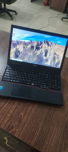 Fujitsu Core i3