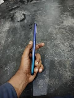 vvo y 17 4 GB 64 GB official PTA approved