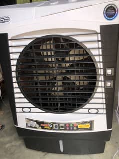 Air Cooler new condition sirf 2 bar use hua hai.