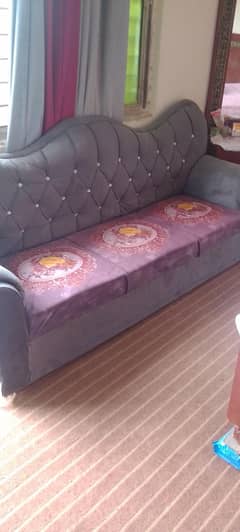 Stylish 5-Seater Sofa Set | Excellent Condition | Urgent Sale