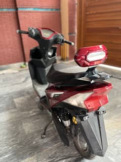 YJ Best electric scooter