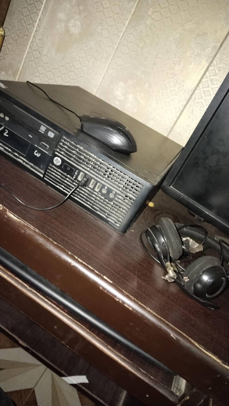 Affordable core i5 4th generation dell desktop computer with LCD 1