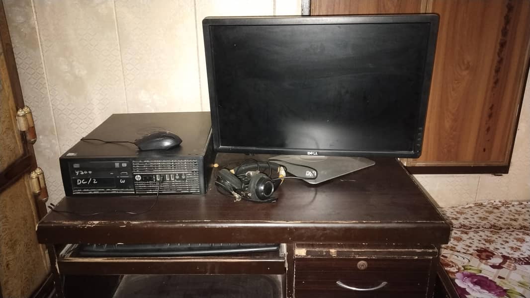 Affordable core i5 4th generation dell desktop computer with LCD 2