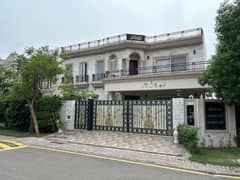 30 MARLA CORNER HOUSE ON 60 FT ROAD FOR SALE