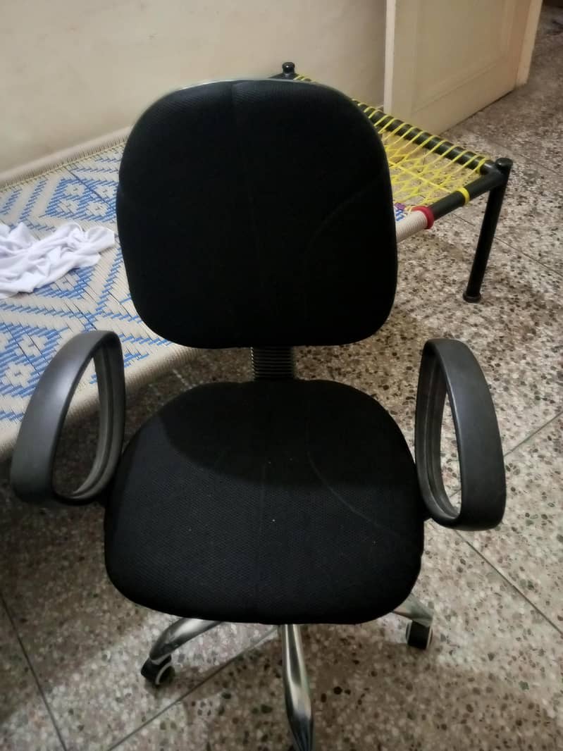study and computer table with office chair 0