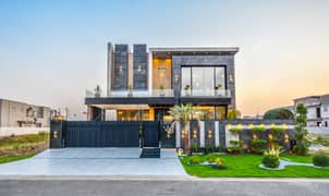 01 Kanal Magnificent Ultra Modern Double Height Lobby Bungalow For Sale