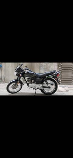 honda 125 deluxe 2007  own name