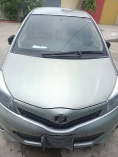vitz F 1.0 cc