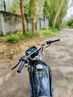 Honda 125 (2021) (Golden Number 125)