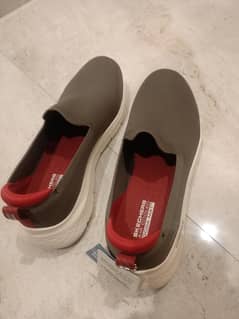 sketchers shoes size 43.5