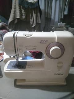 mini sewing machine