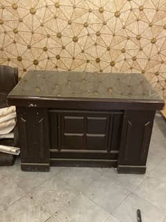 03211139851 whatsapp or callOffice Table Urgent sale