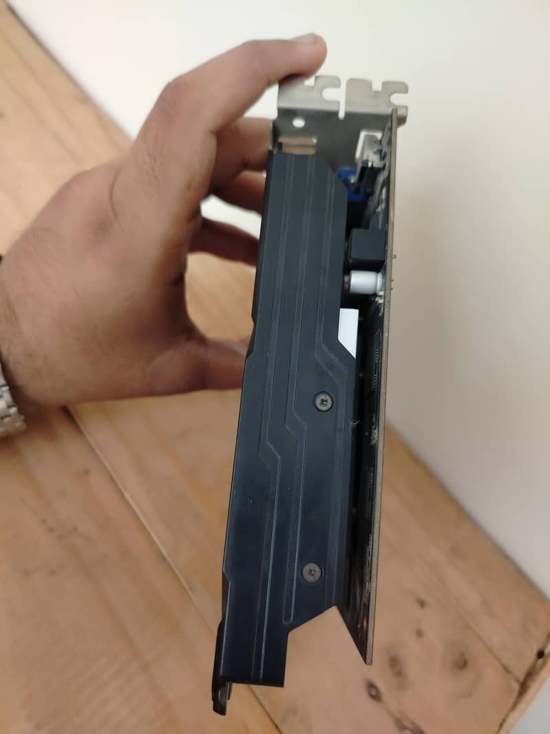 Manali Nvidia GeForce GTX 750 128 bit DDR5 1