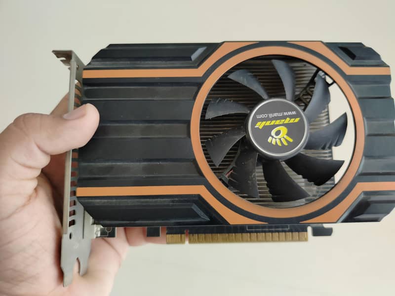 Manali Nvidia GeForce GTX 750 128 bit DDR5 4