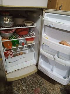 Pell refrigerator