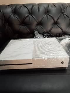 Xbox one s 500gb jailbroken