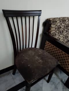 Urgent selling Dinning table with 6 chairs