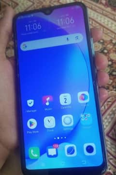 Vivo V17.