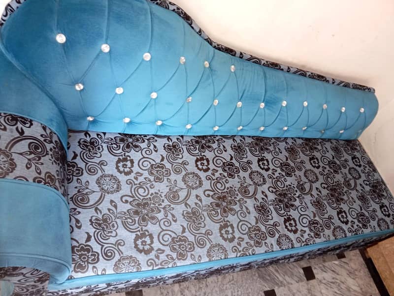 divan sofa 2