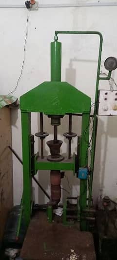 Hydraulic Injection Molding Machine 100 to 150grms