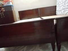 Premium Sheesham Wood Single Beds – Excellent Condition