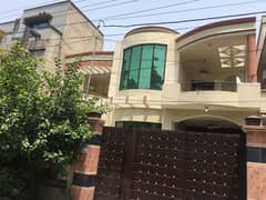 Prime Location 10 Marla House For Sale Is Available In Wapda Town - Block B4