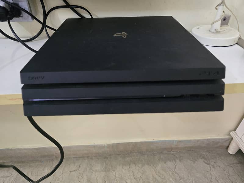 Ps4 pro original condition with one controller 1