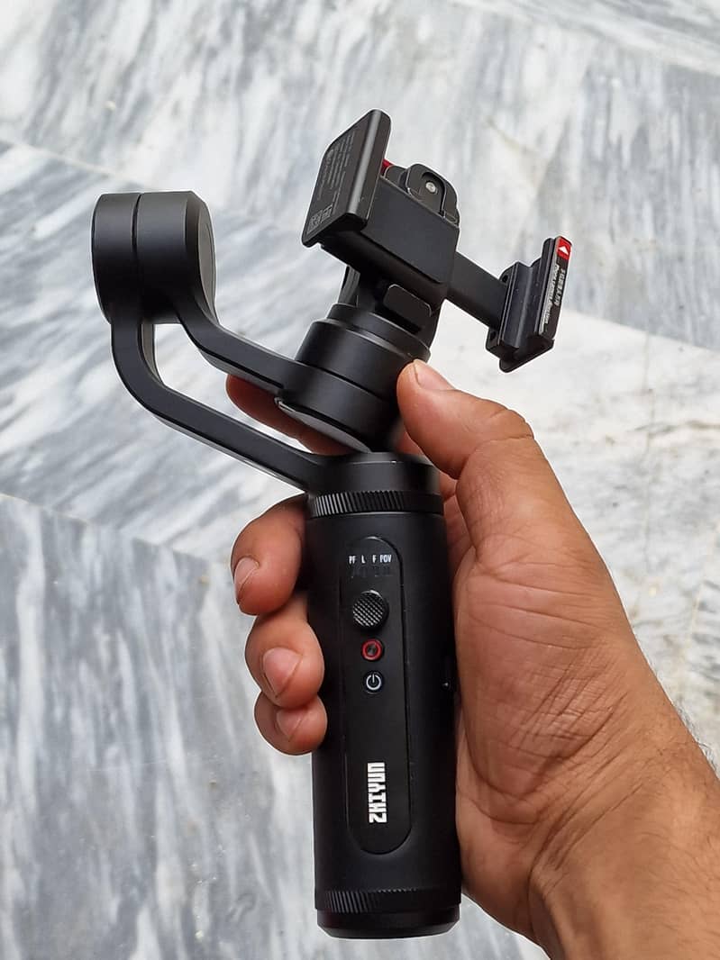 zhiyun smooth q2 axis gimbal 1