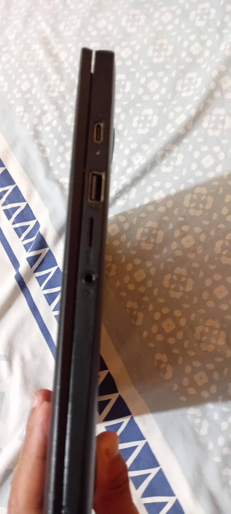Chrome book in good condition with HD display 2
