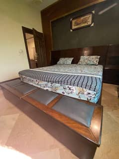 used bed but 10/9 condition
