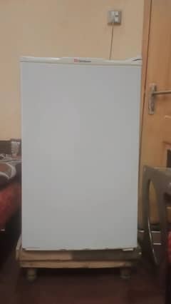 mini fridge with mini freezer