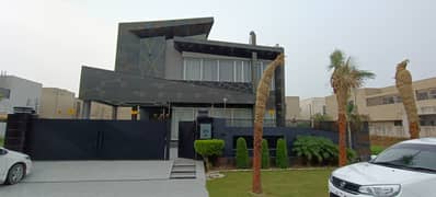 First Entry Near Park Mosque Commercial Market