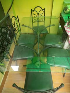 Dinning table with chairs