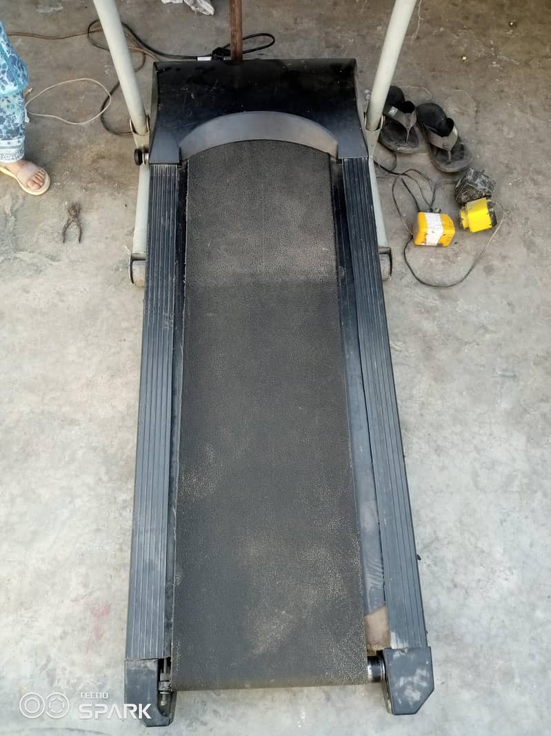 Treadmills/ Running Machine/ Exercise 3