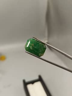 Beautiful Natural Swat Emerald 10.90 CT for Sale