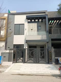 Modern Design 5 Marla Brand New House For Sale With Affordable Price