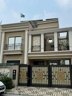 On 45ft Road & 10KW Sollar Panel Installed Stunning 10 Marla House For Sale In Lake City Raiwind Road Lahore
